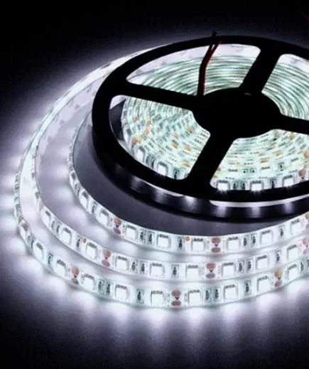 Tira LED Luz fría 12V de 5m [AC167]